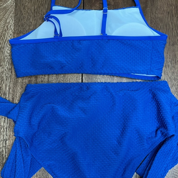 Blue Textured Two-Piece Bikini Set - Picture 4 of 6